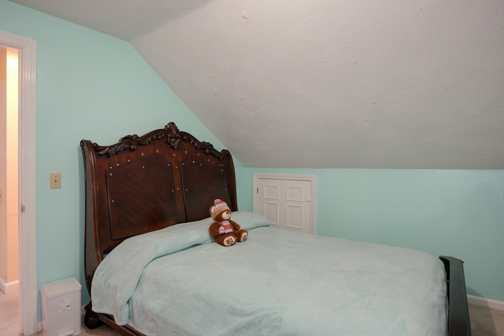 12 Pine Street Rehoboth, MA 02769 - Photo 21 of 35