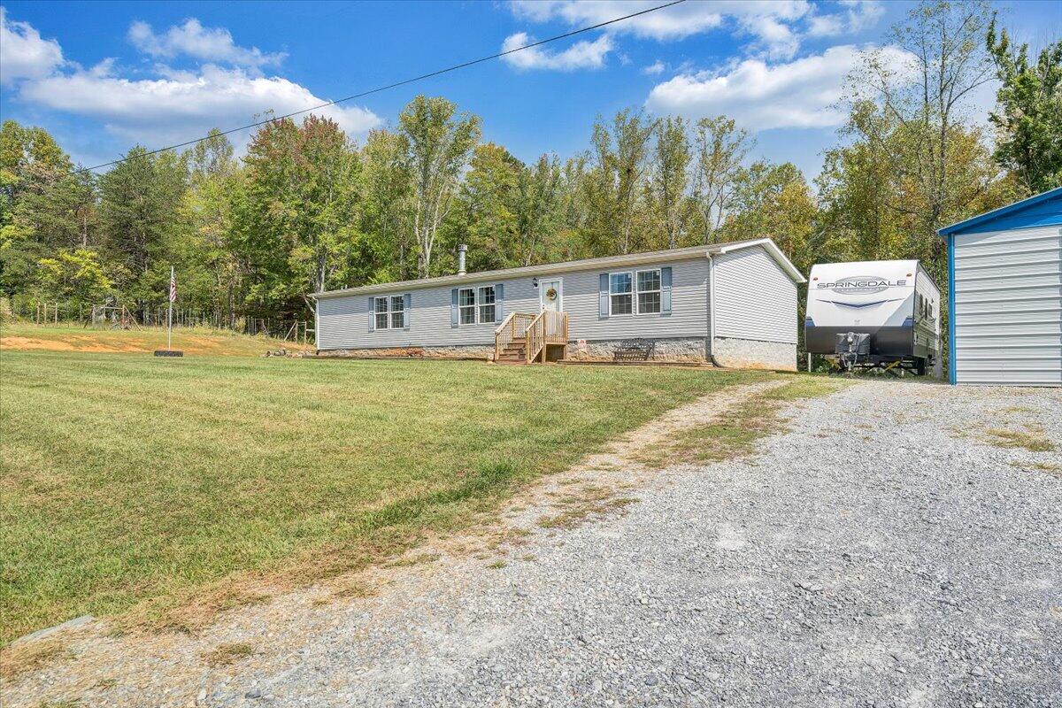 104 Ridgemont Court Thaxton, VA 24174 - Photo 36 of 49 35-MIB09629