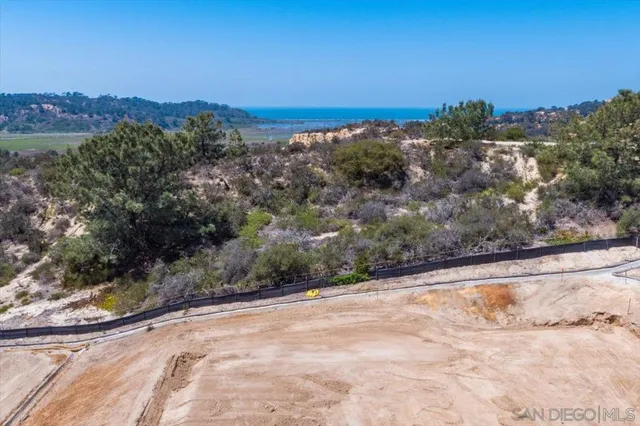 $2,078,000 | 3 Via Del Mar, San Diego, CA 92130