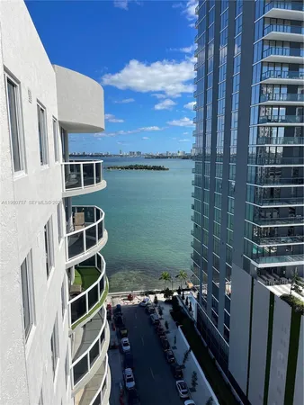 $3,400 | 601 Northeast 23rd Street, Unit PH04, Miami, FL 33137