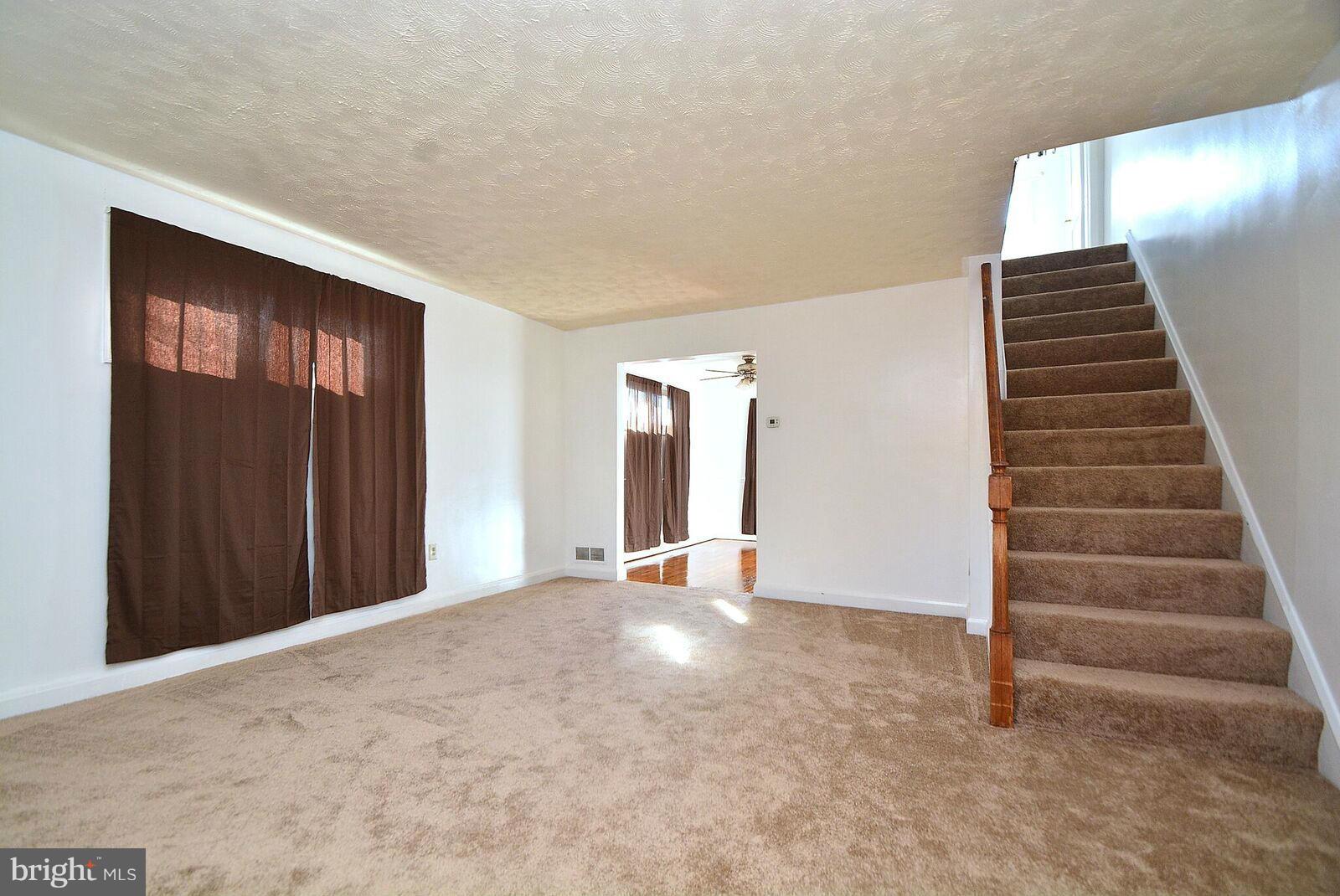 8255 Kavanagh Road Baltimore, MD 21222 - Photo 8 of 22 Family Room