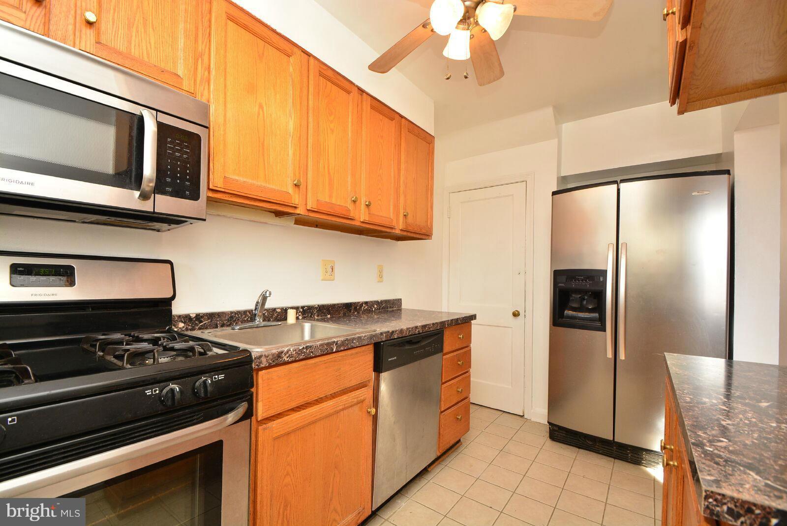 8255 Kavanagh Road Baltimore, MD 21222 - Photo 9 of 22 Kitchen