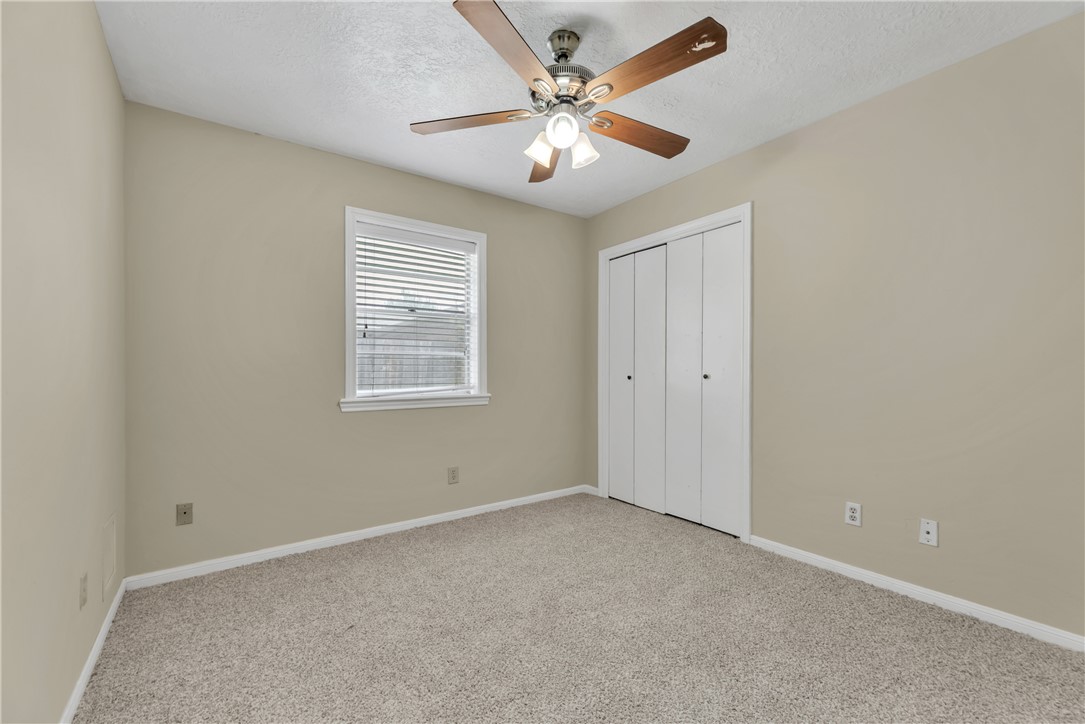 3015 Red Robin Loop Bryan, TX 77802 - Photo 13 of 19