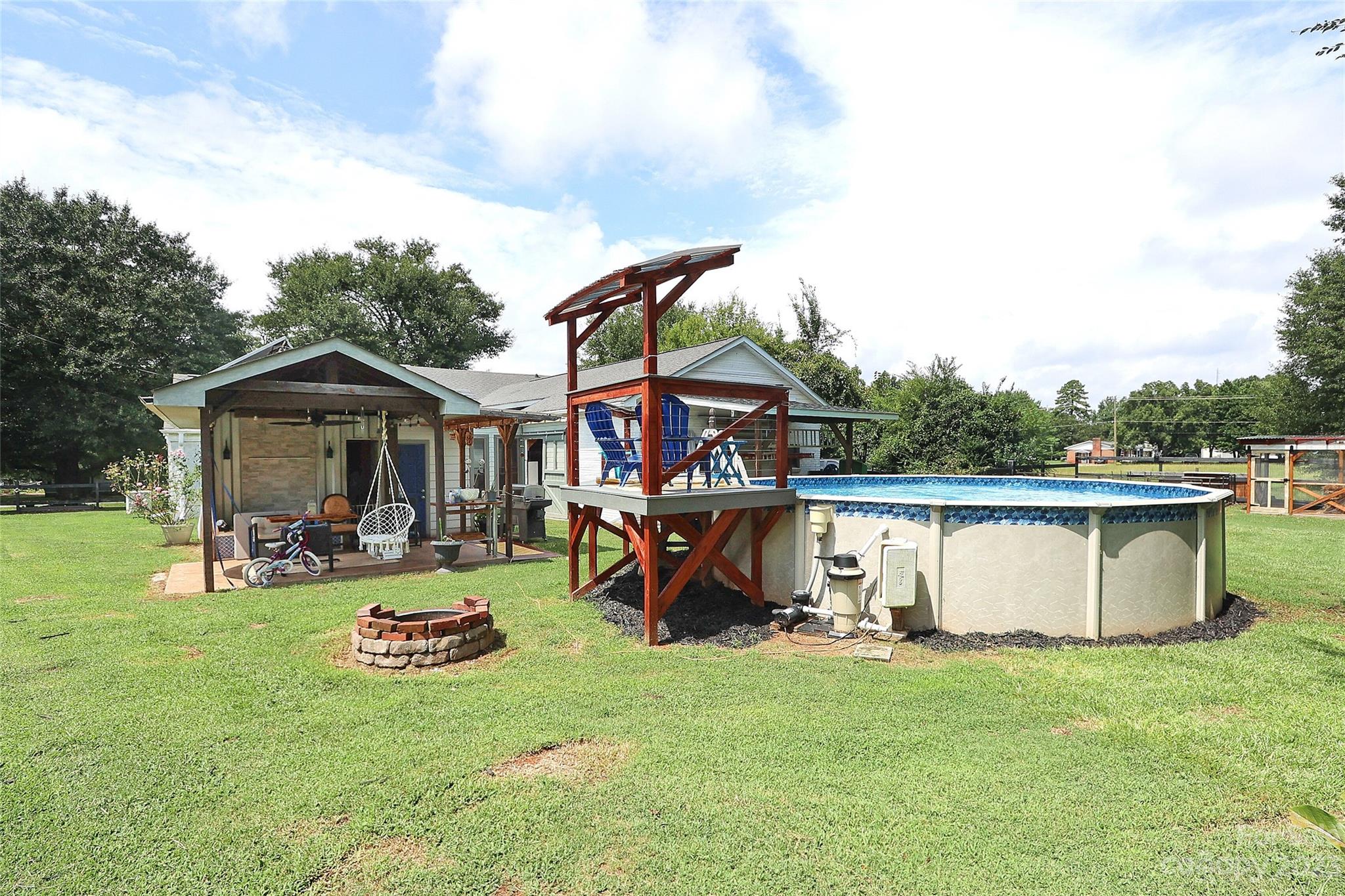 2615 South Point Road Belmont, NC 28012 - Photo 41 of 46 Gallery Image 41