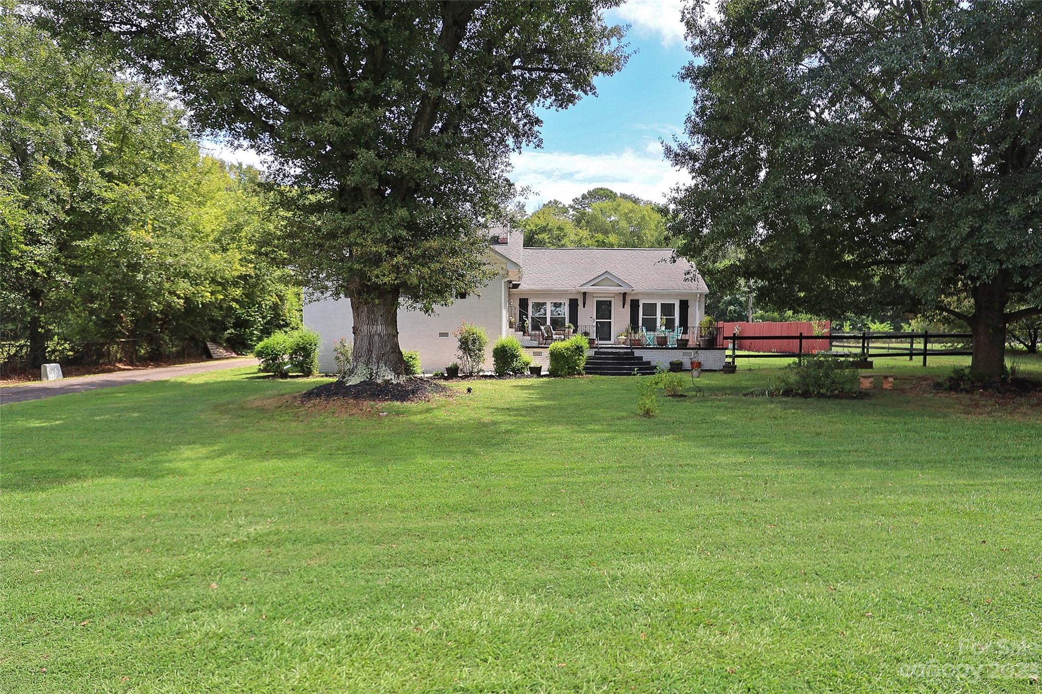 2615 South Point Road Belmont, NC 28012 - Photo 44 of 46 Gallery Image 44