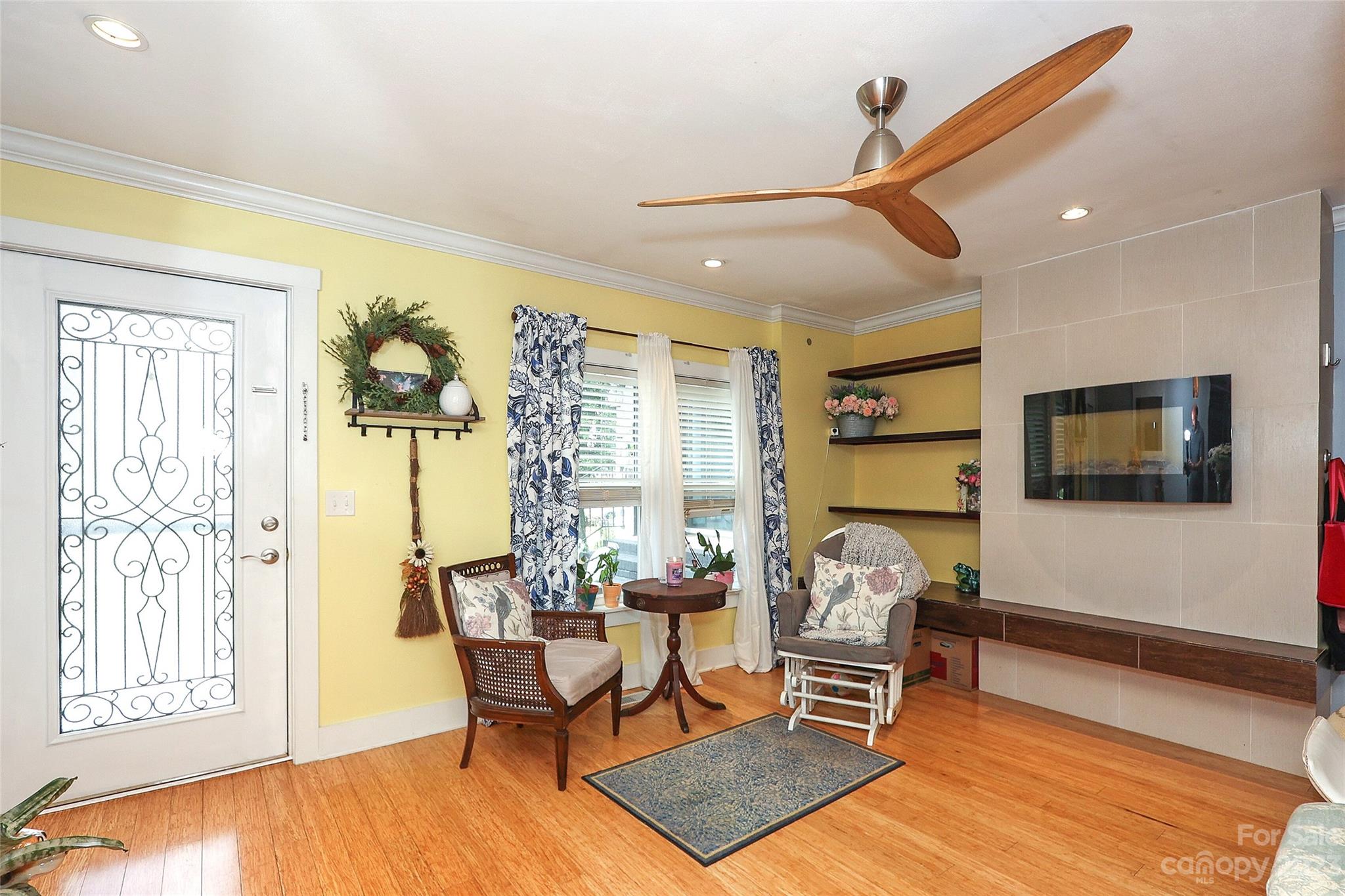 Gallery Image 6