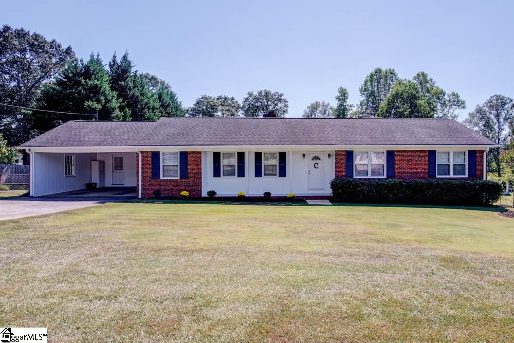 160 Spring Street Boiling Springs, SC 29316 - Photo 1 of 36 Gallery Image 1