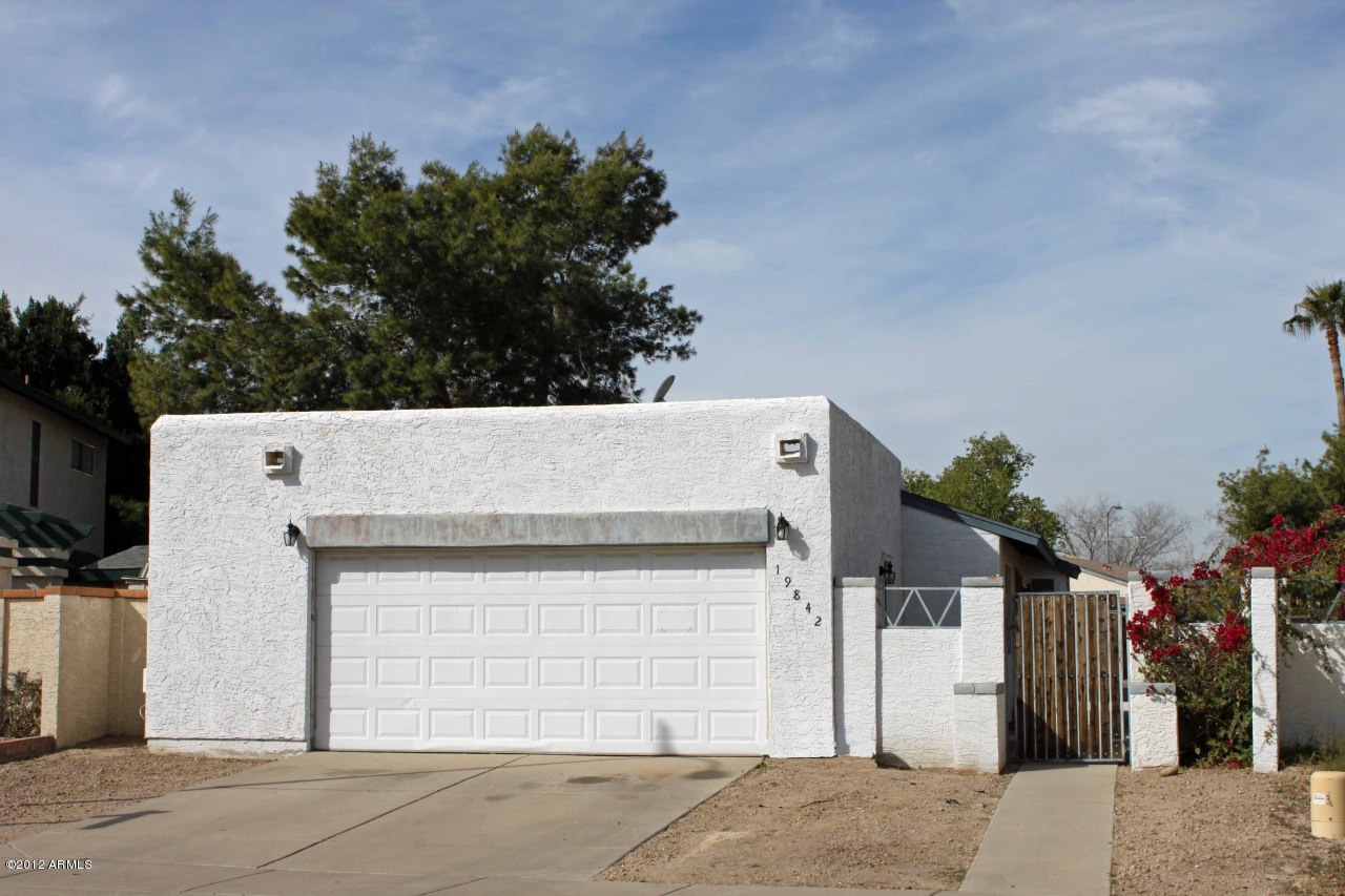 19842 North 9th Street Phoenix, AZ 85024 - Photo 1 of 18 Front