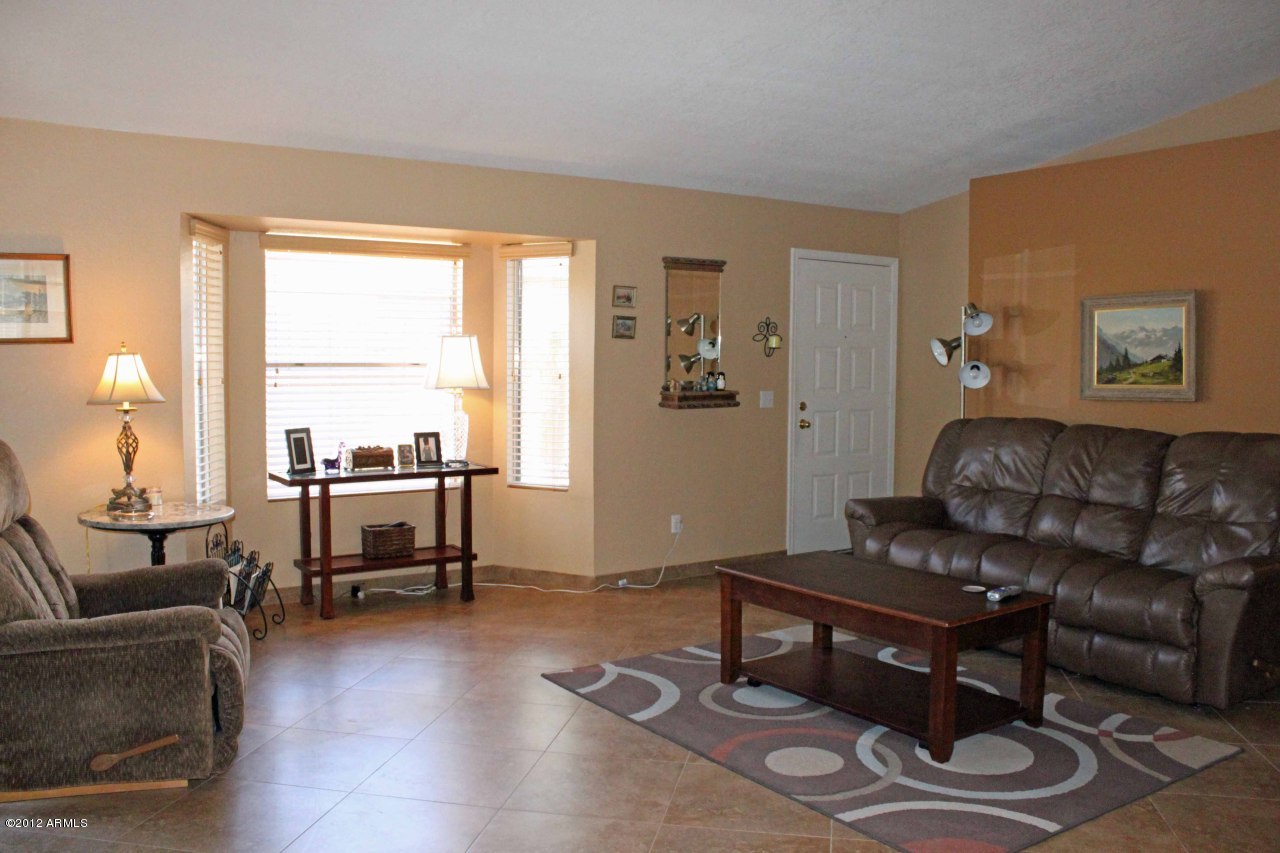 19842 North 9th Street Phoenix, AZ 85024 - Photo 3 of 18 Great Room