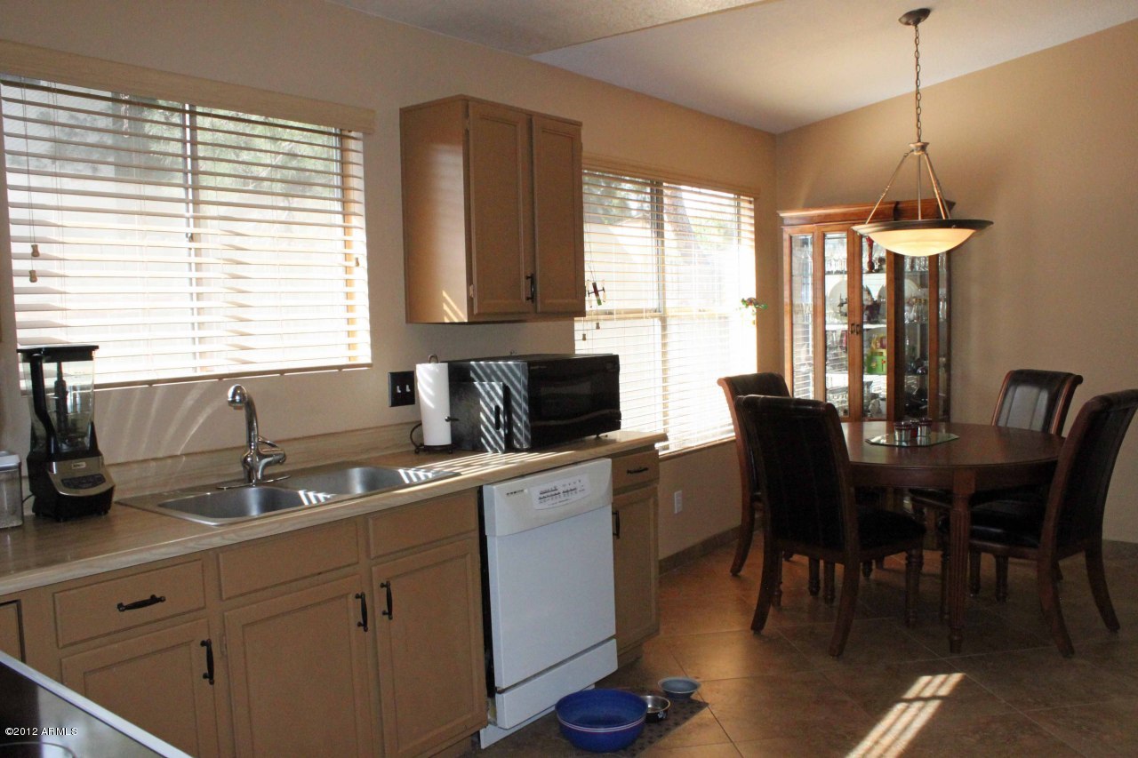 19842 North 9th Street Phoenix, AZ 85024 - Photo 10 of 18 Kitchen