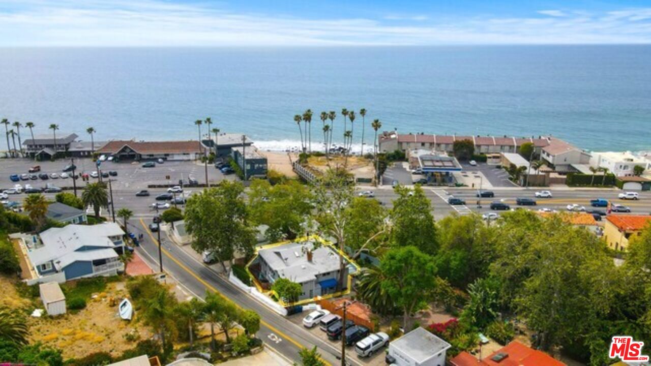 3945 Las Flores Canyon Road Malibu, CA 90265 - Photo 3 of 45 a view of a city