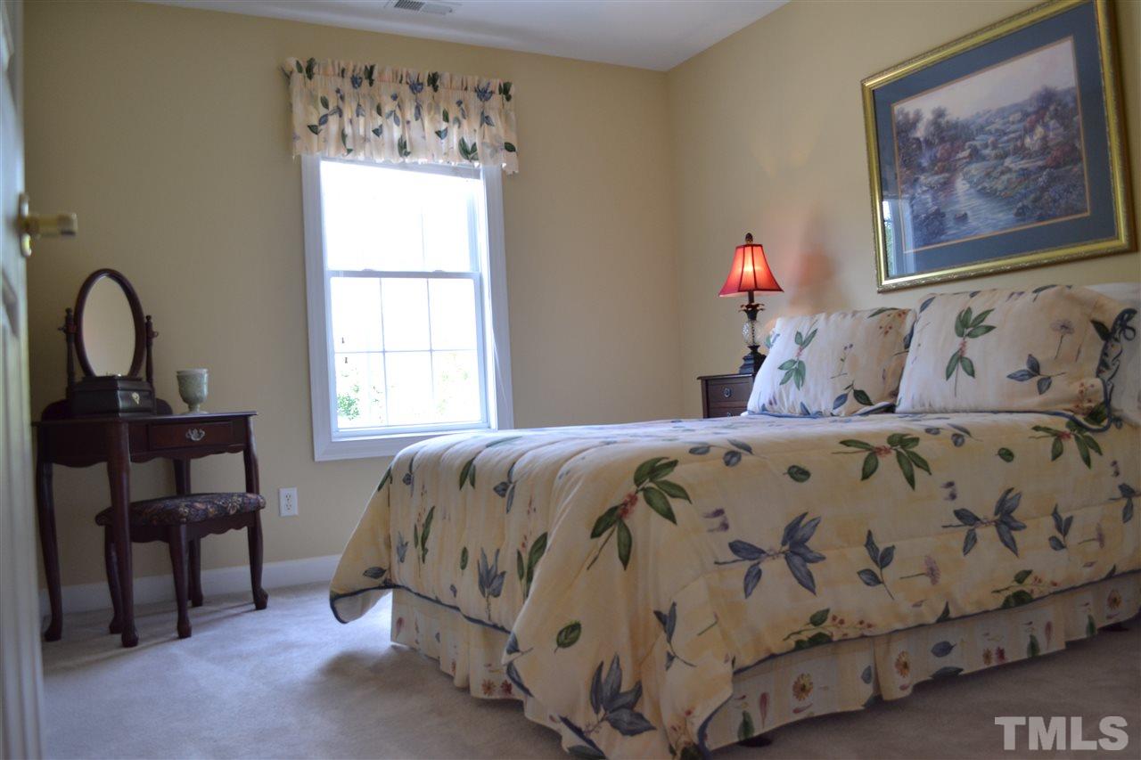 4808 Morning Edge Drive Raleigh, NC 27613 - Photo 14 of 20