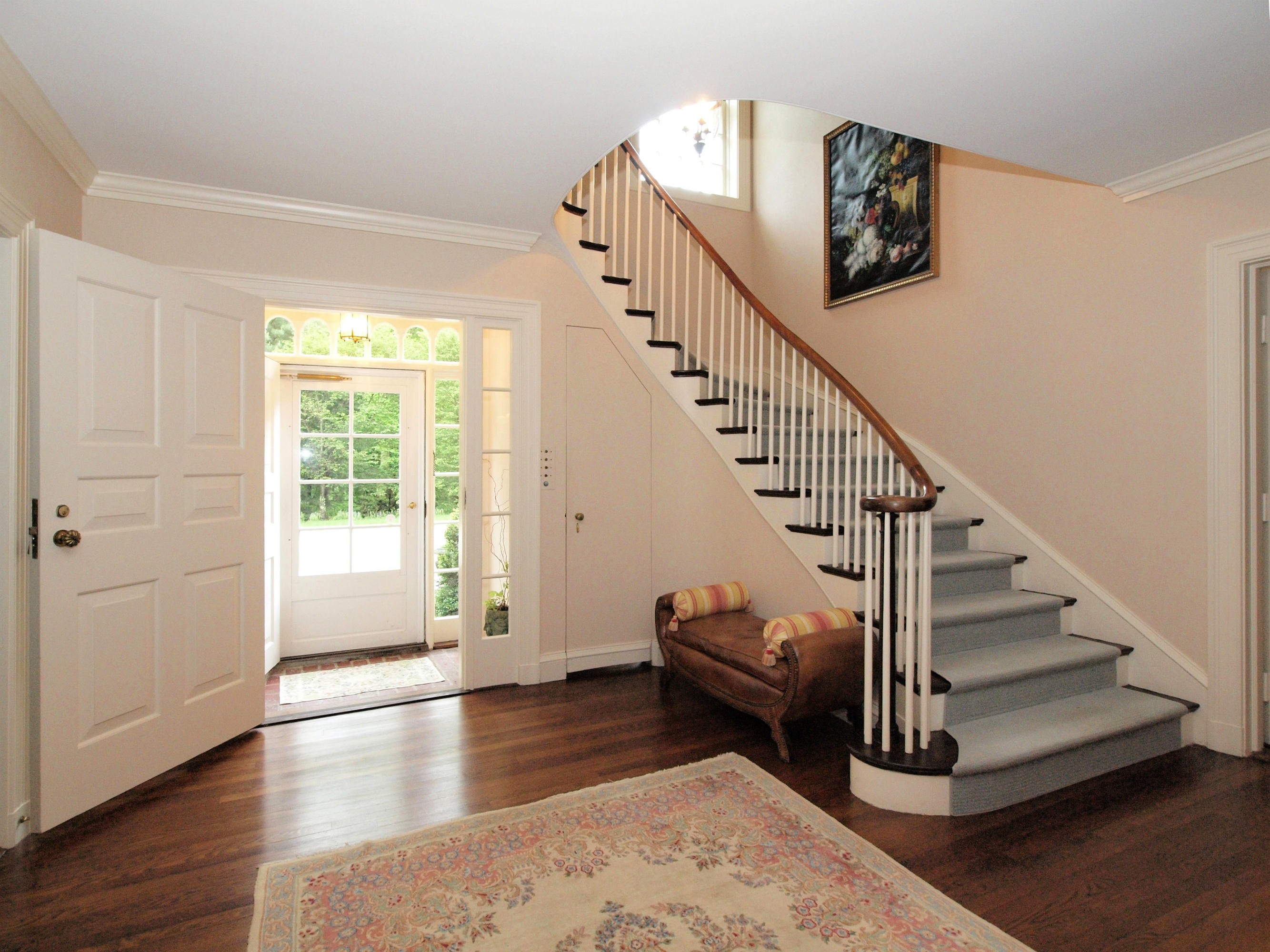613 Silvermine Road New Canaan, CT 06840 - Photo 2 of 25 2 Elegant Entrance Hall