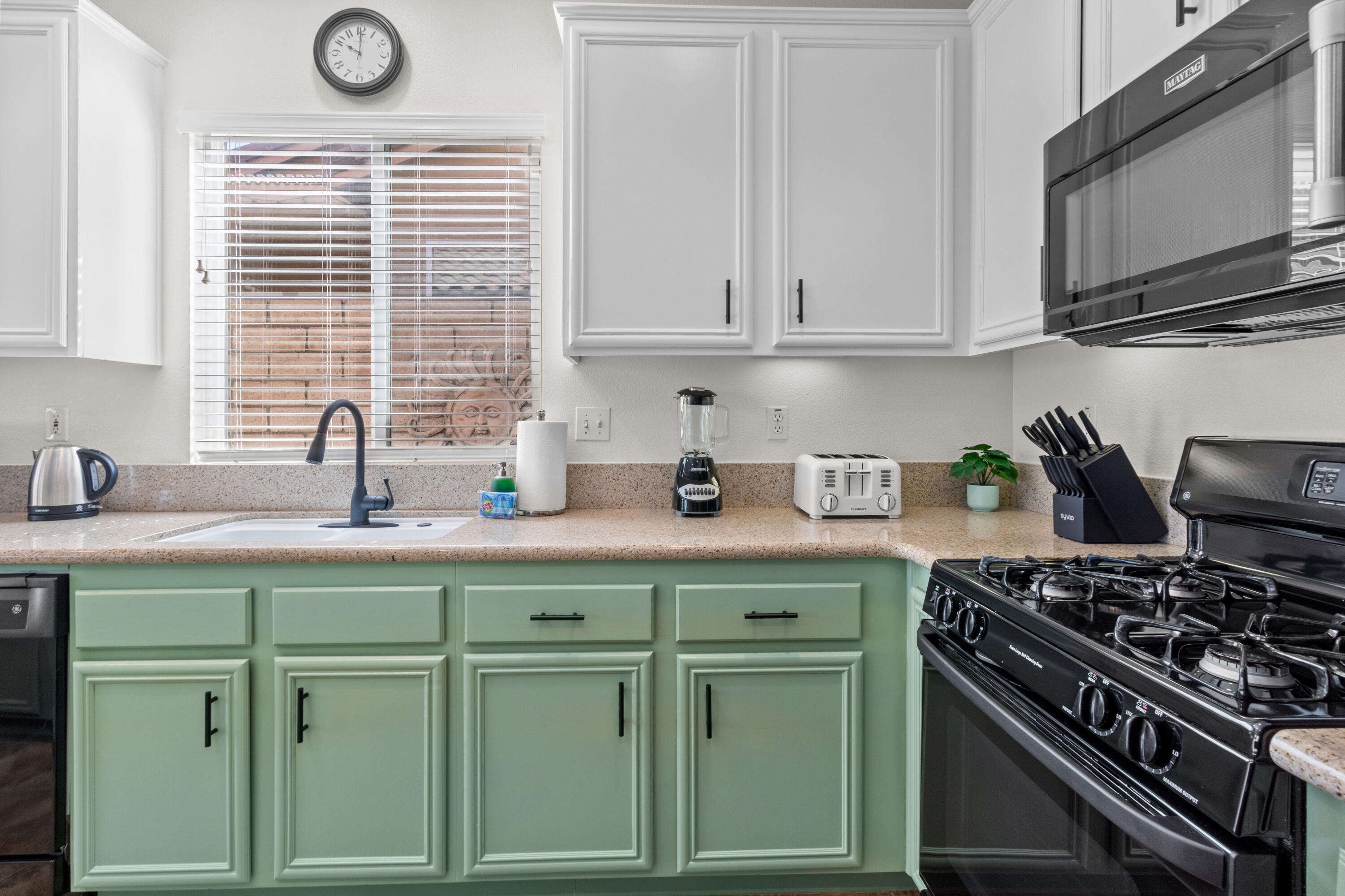 82664 Heston Drive Indio, CA 92201 - Photo 24 of 75 8565