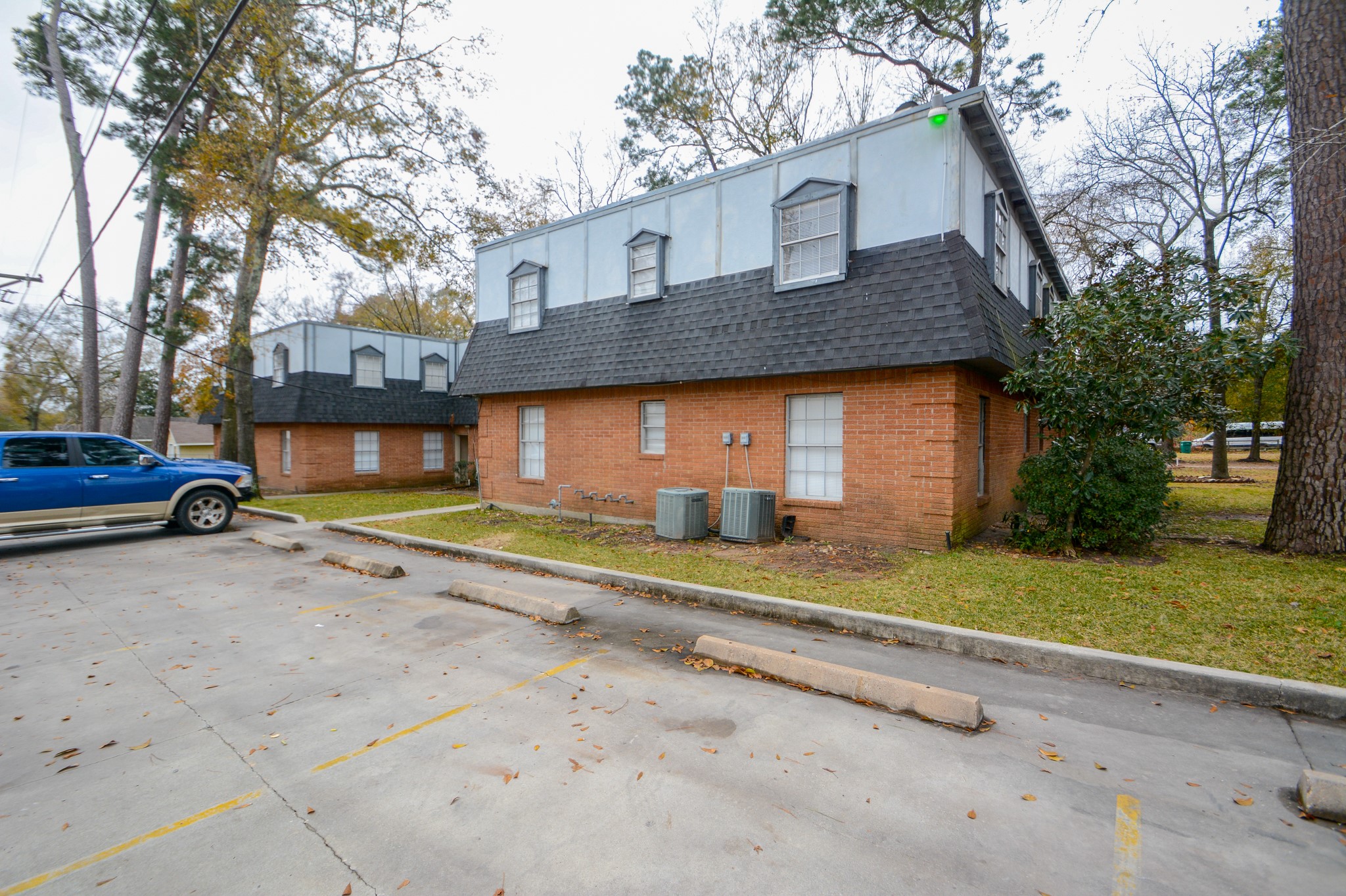 1305 Adams Street, Unit 5 Conroe, TX 77301 - Photo 1 of 32