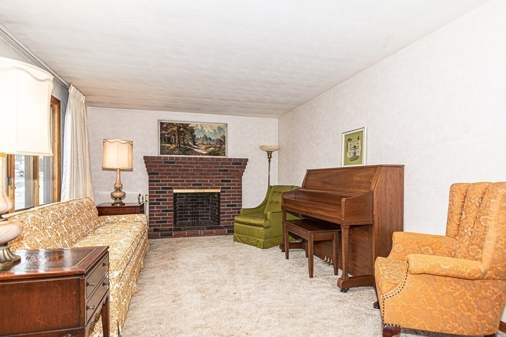 17 3rd Street Saugus, MA 01906 - Photo 3 of 27 Gallery Image 3