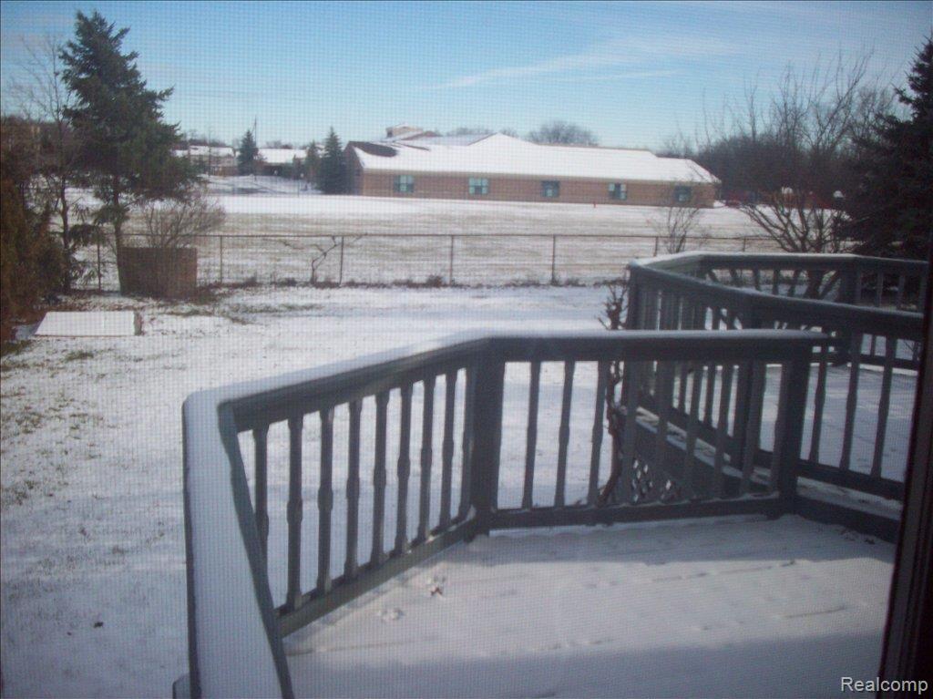 3071 Primrose Drive Rochester, MI 48307 - Photo 14 of 14 3071 Primrose Pics (67)