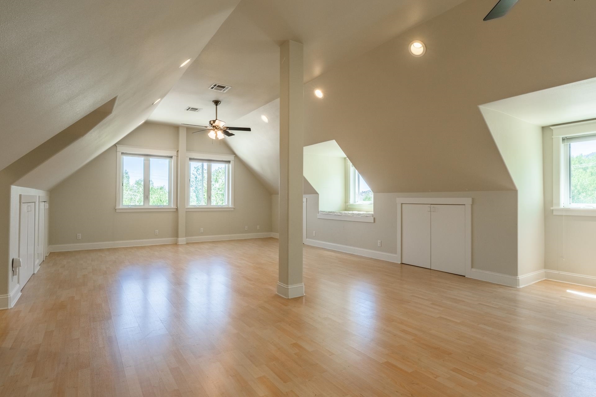22 Juniper Drive, Unit 2 Mammoth Lakes, CA 93546 - Photo 28 of 50 a view of an empty room with wooden floor and a window
