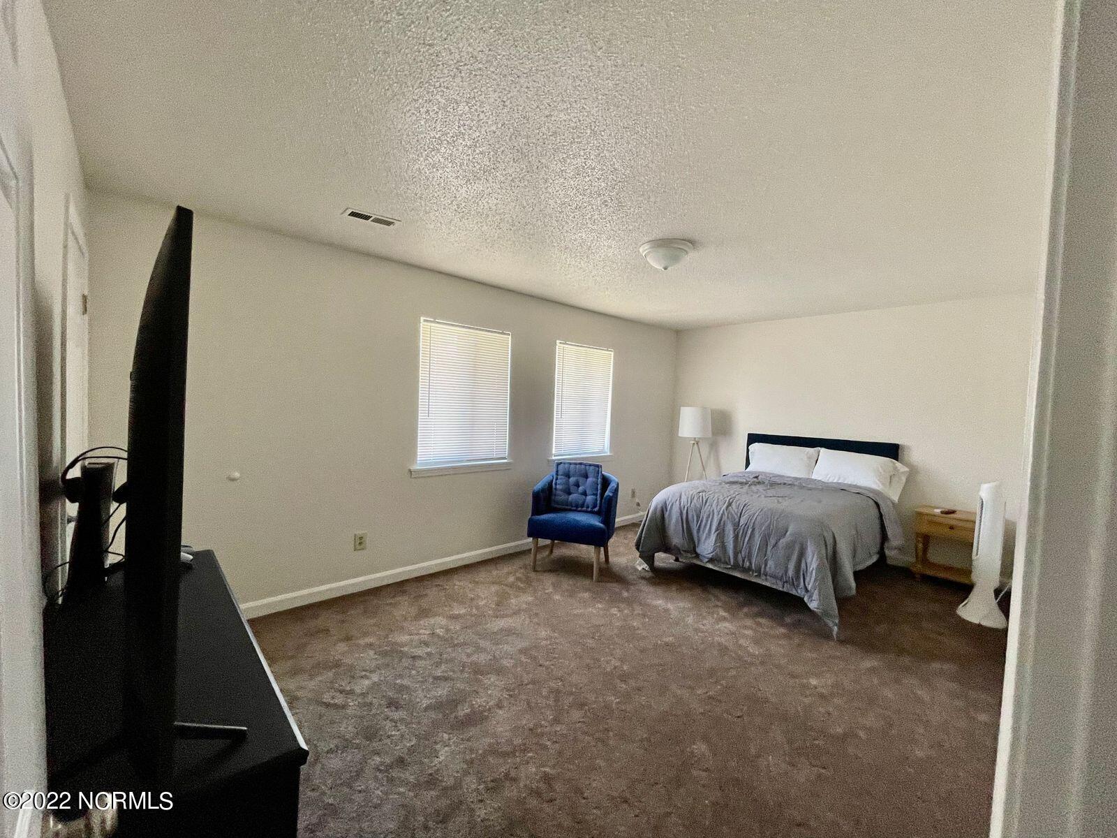 1010 Fayetteville Road, Unit 2 Rockingham, NC 28379 - Photo 5 of 11 tv6