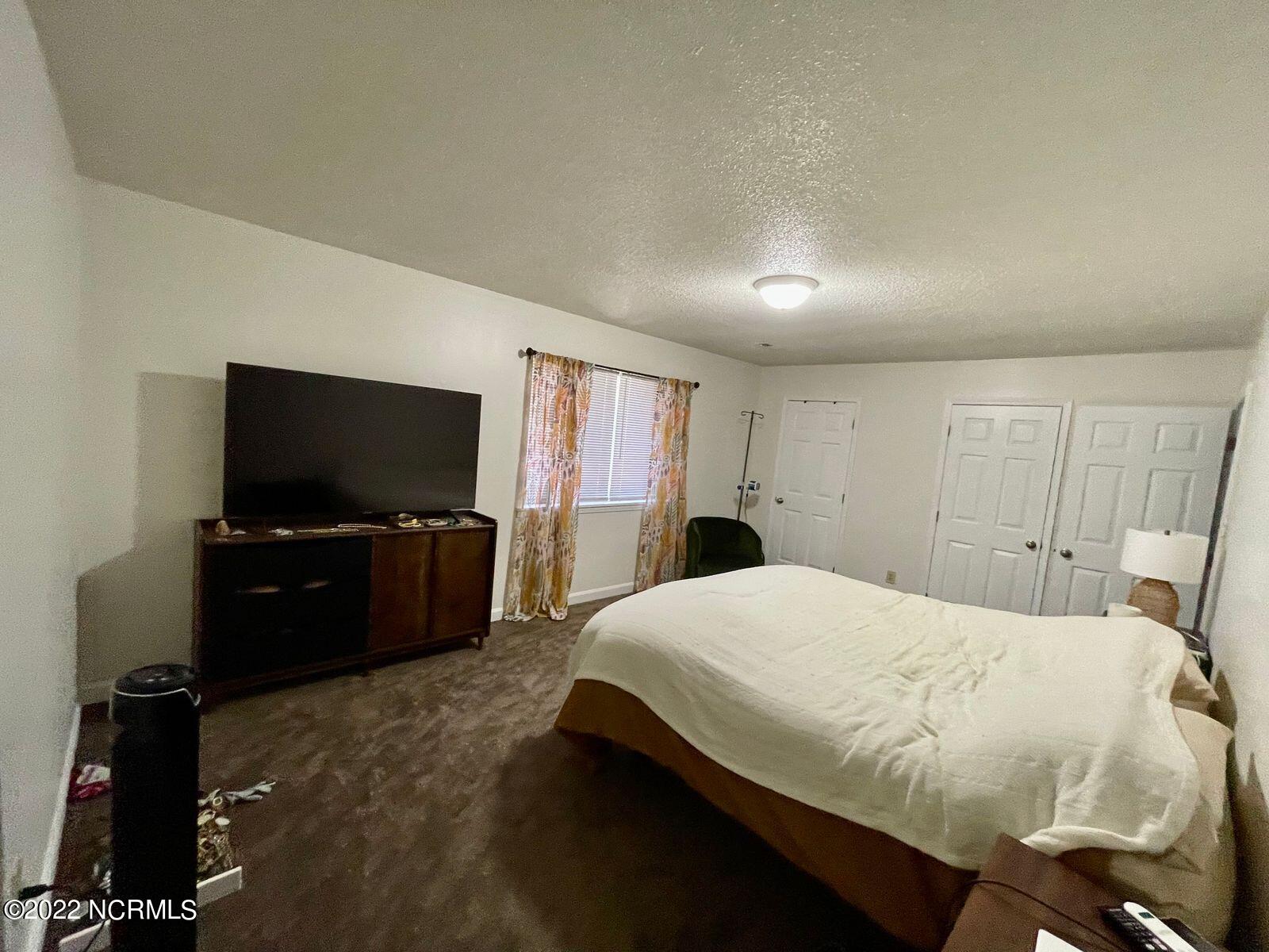 1010 Fayetteville Road, Unit 2 Rockingham, NC 28379 - Photo 7 of 11 tv3