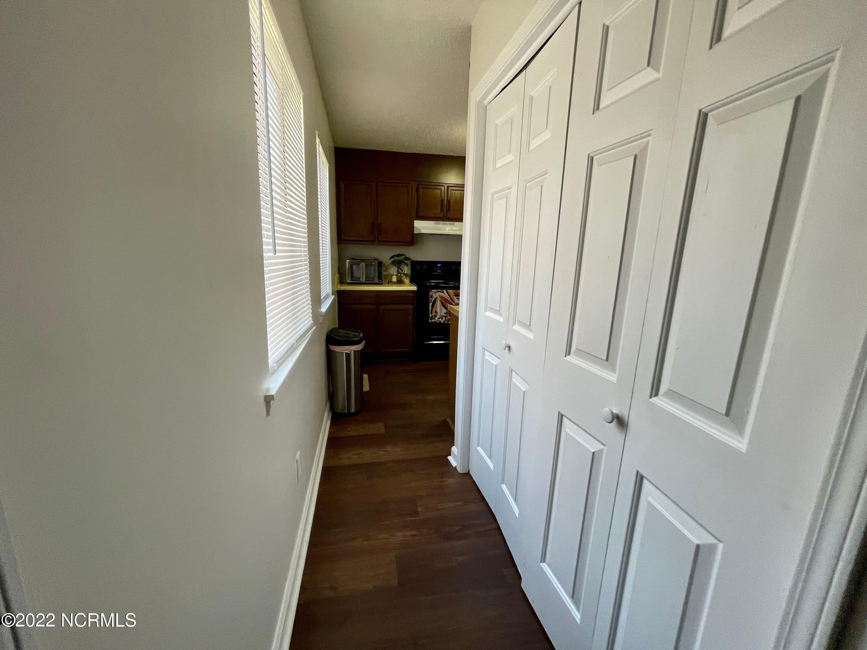 1010 Fayetteville Road, Unit 2 Rockingham, NC 28379 - Photo 10 of 11 tv8