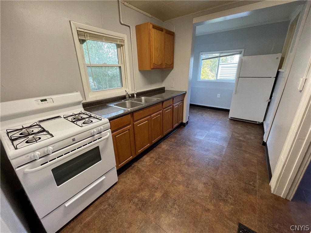 228 Duane Street, Unit 30 Syracuse, NY 13207 - Photo 5 of 18