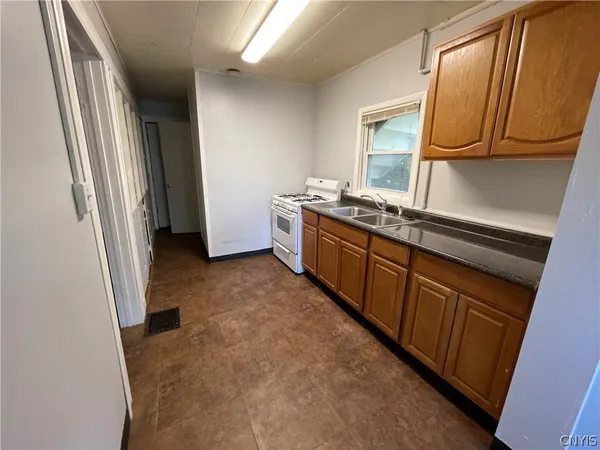 $149,900 | 228 Duane Street, Unit 30, Syracuse, NY 13207
