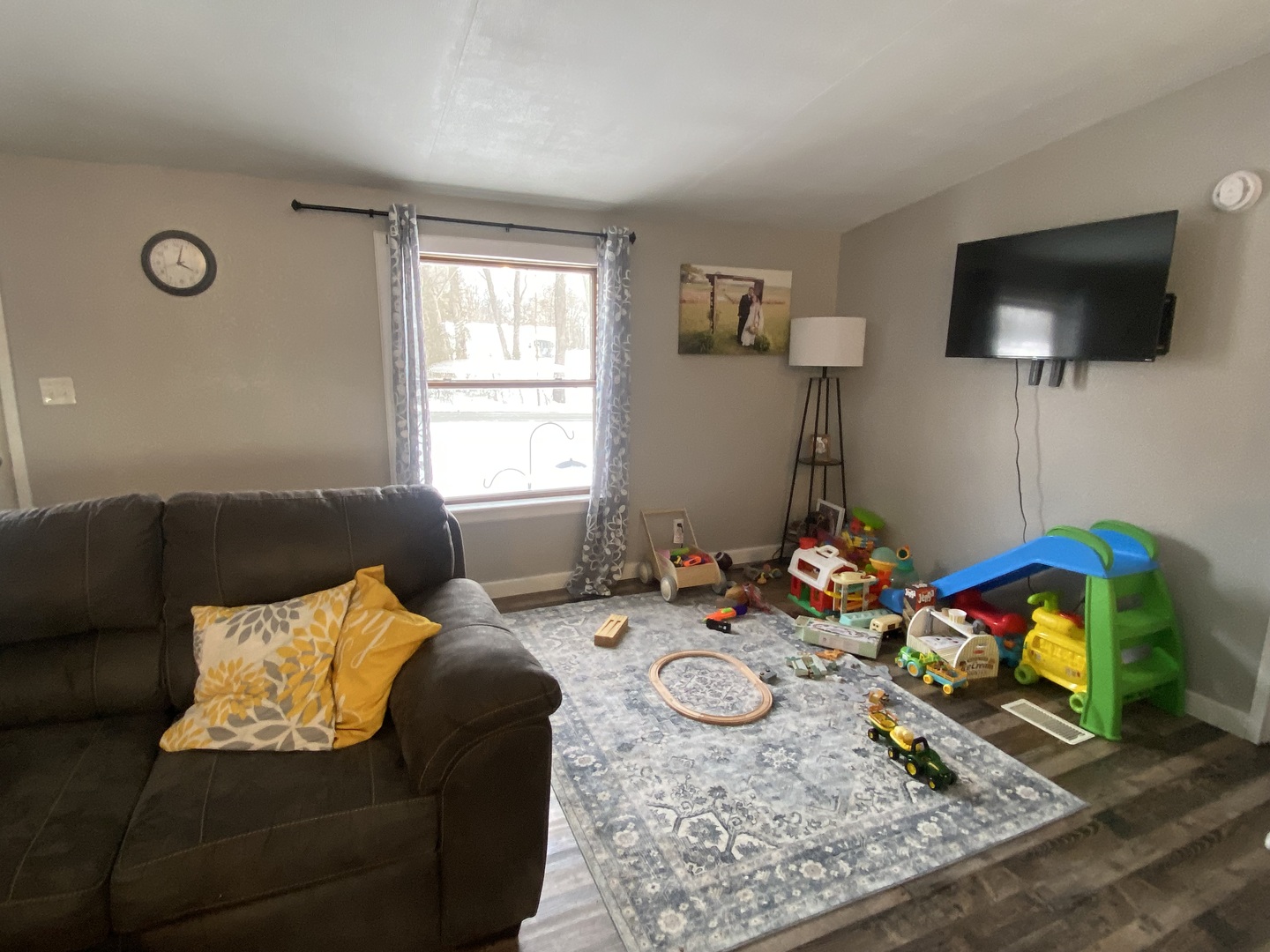 9255 Campbell Street Benton, IL 62812 - Photo 11 of 27