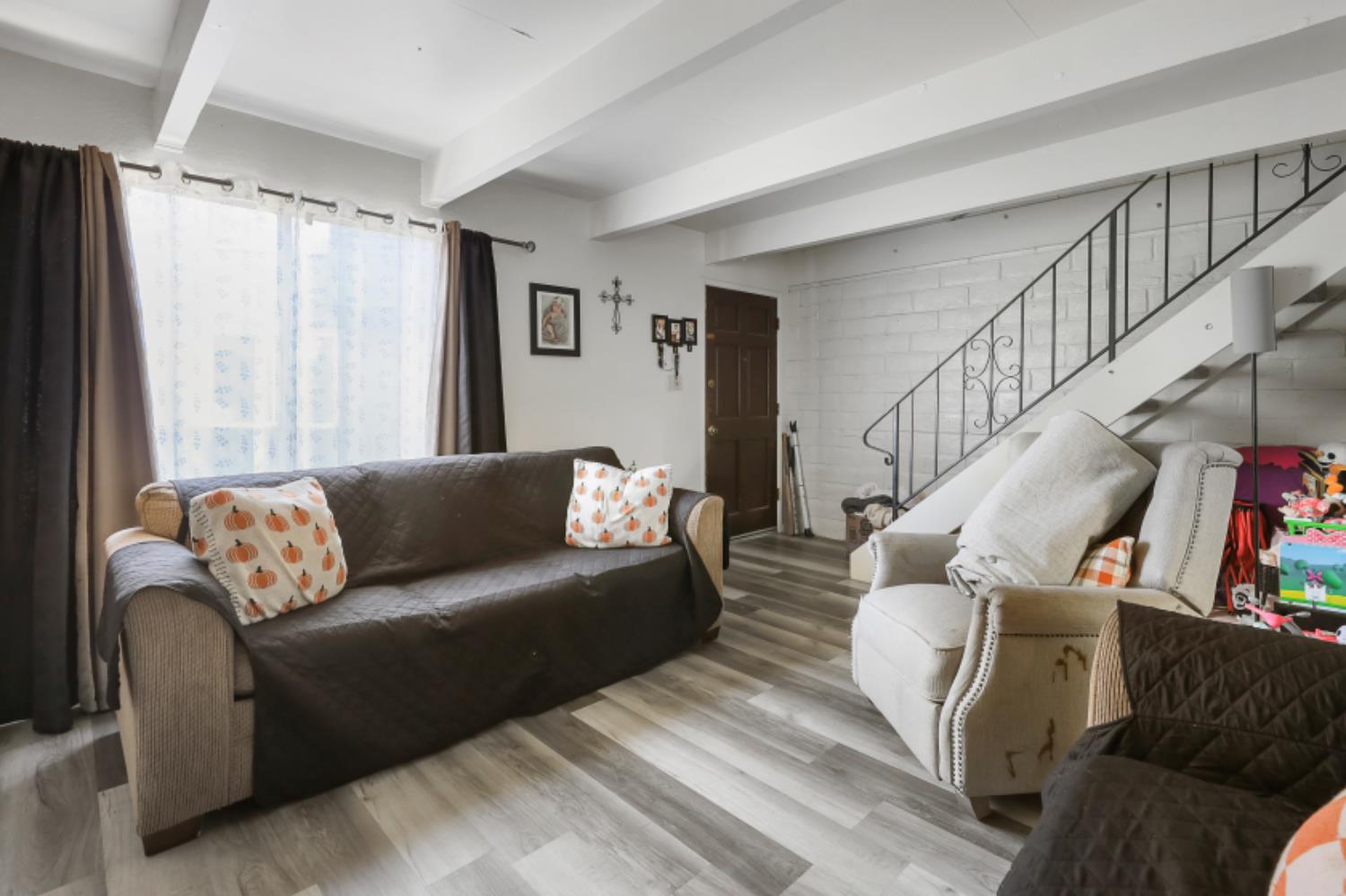 842 Rutledge Drive Lodi, CA 95242 - Photo 3 of 17