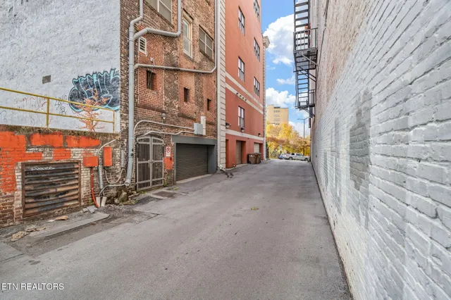 $4,990,000 | 304 South Gay Street, Knoxville, TN 37902