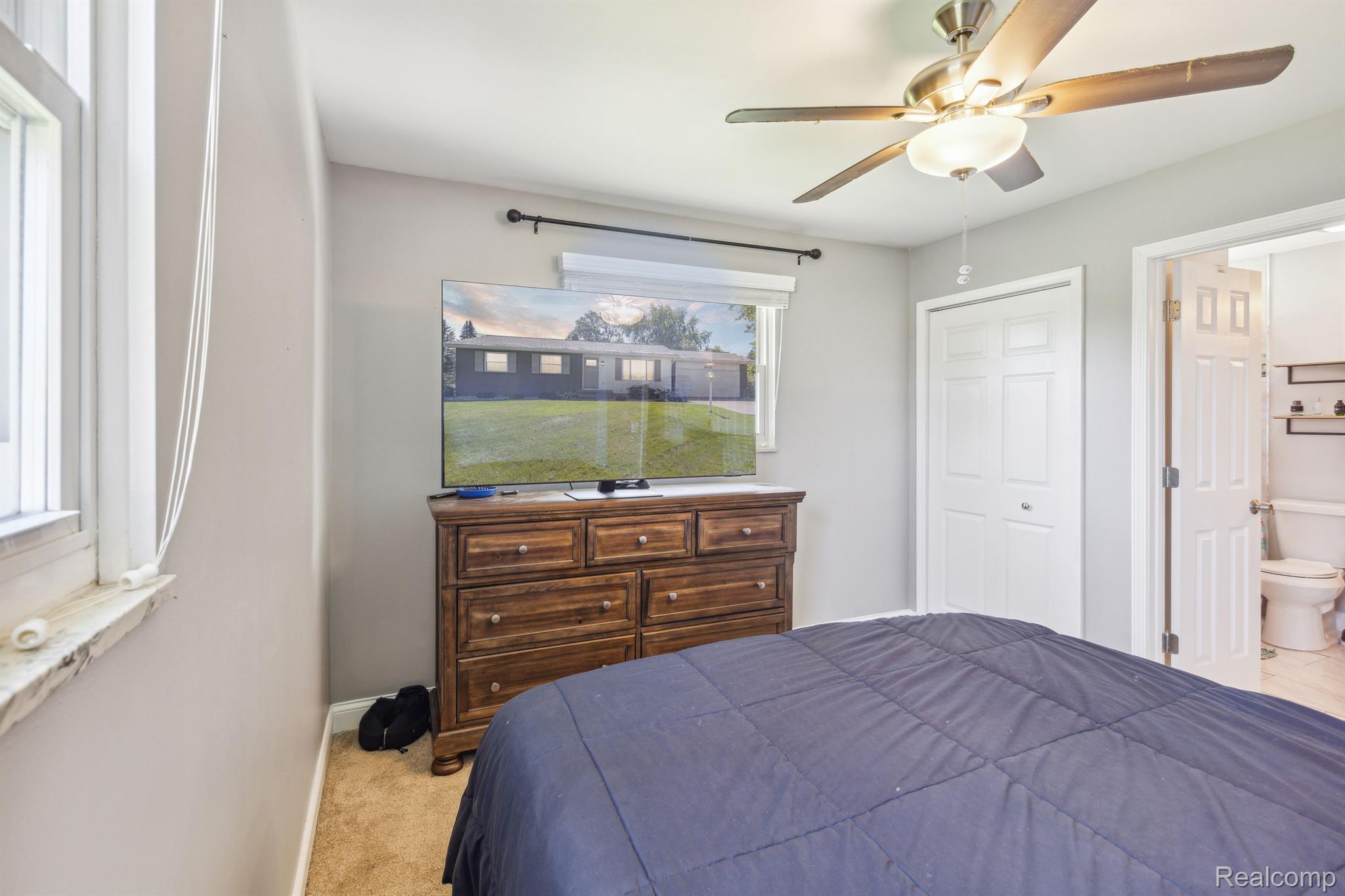 8121 Carpenter Road Flushing, MI 48433 - Photo 16 of 35 Gallery Image 16