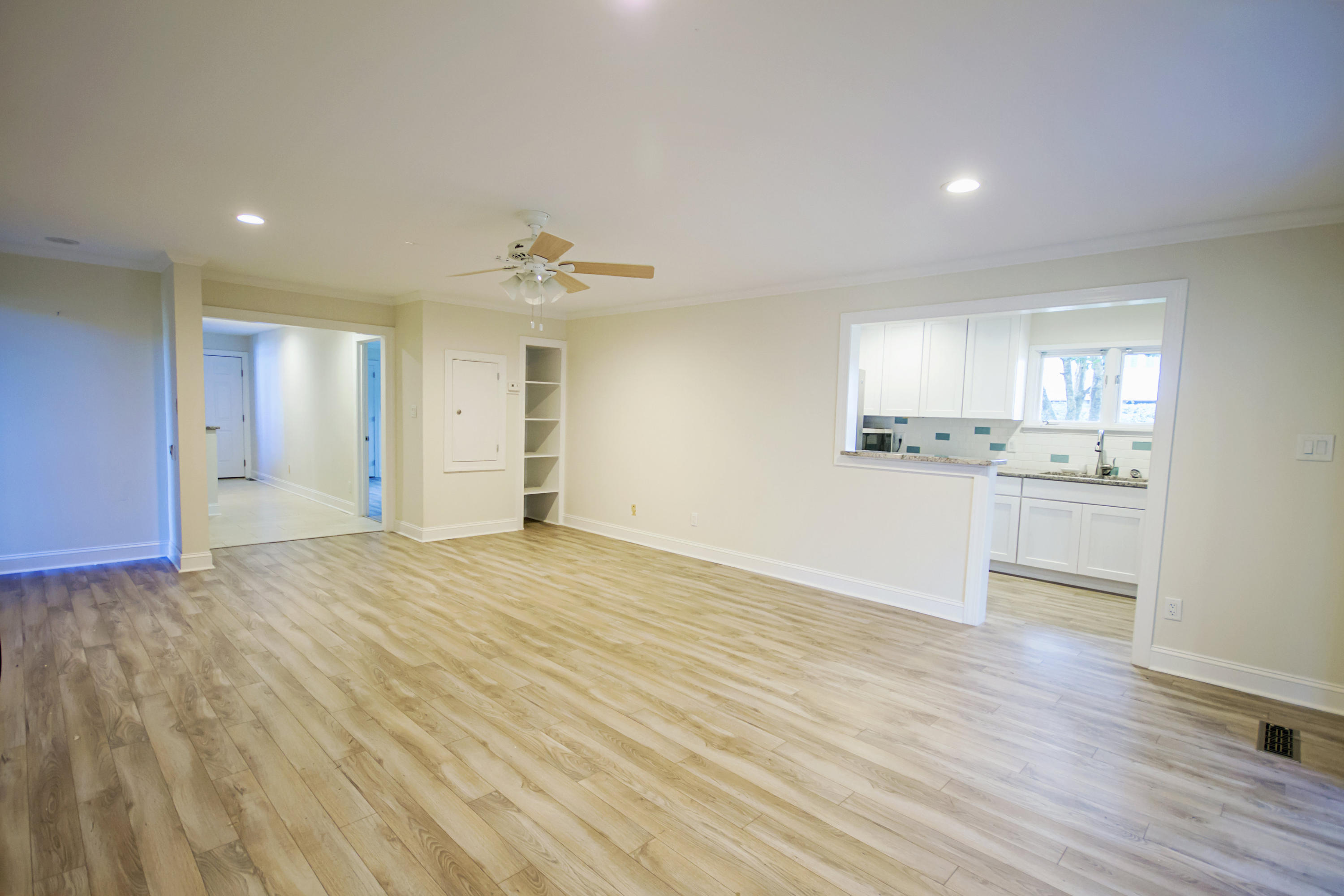 1401 Kaycees Court Mount Pleasant, SC 29464 - Photo 5 of 43 5