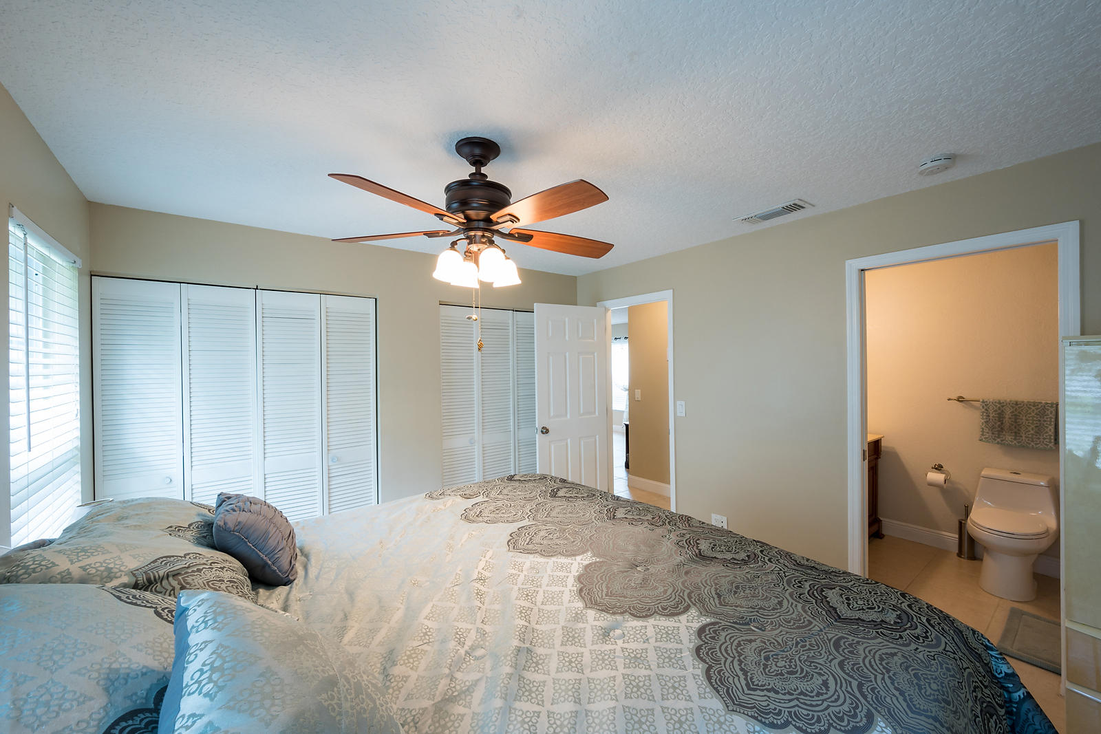 169 Banyan Circle Jupiter, FL 33458 - Photo 17 of 28 169 Banyan Circle_master_bedroom_5