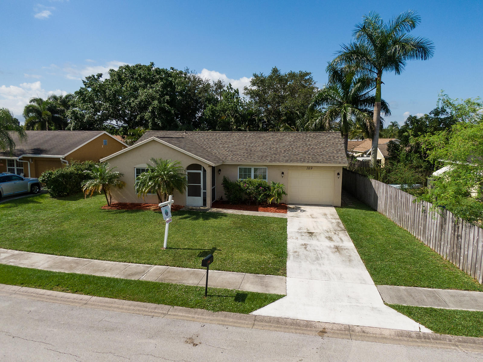 169 Banyan Circle Jupiter, FL 33458 - Photo 2 of 28 169 Banyan Circle_front 2