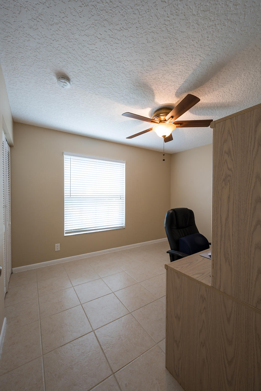 169 Banyan Circle Jupiter, FL 33458 - Photo 21 of 28 169 Banyan Circle_guest_bedroom_1