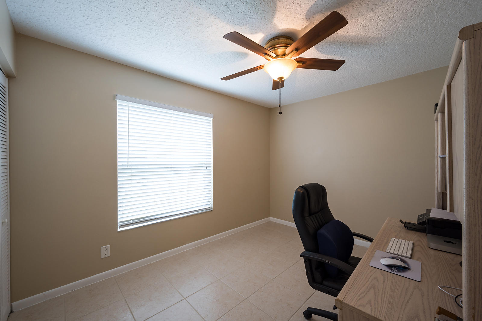 169 Banyan Circle Jupiter, FL 33458 - Photo 22 of 28 169 Banyan Circle_guest_bedroom_2