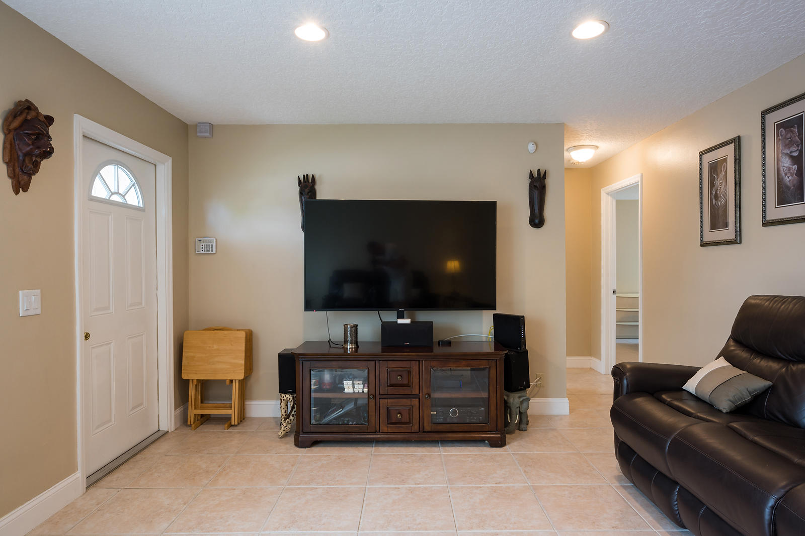 169 Banyan Circle Jupiter, FL 33458 - Photo 9 of 28 169 Banyan Circle_living_room_3