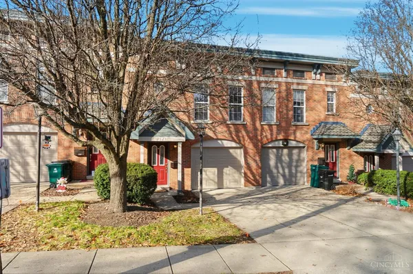 $2,995 | 2521 Ravine Street, Unit 2521, Cincinnati, OH 45219
