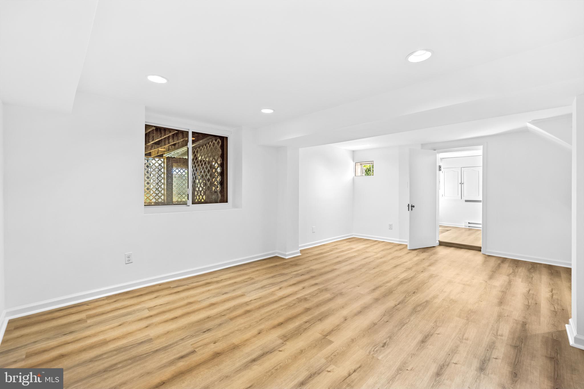 401 Alabama Road Towson, MD 21204 - Photo 23 of 35 Family Room