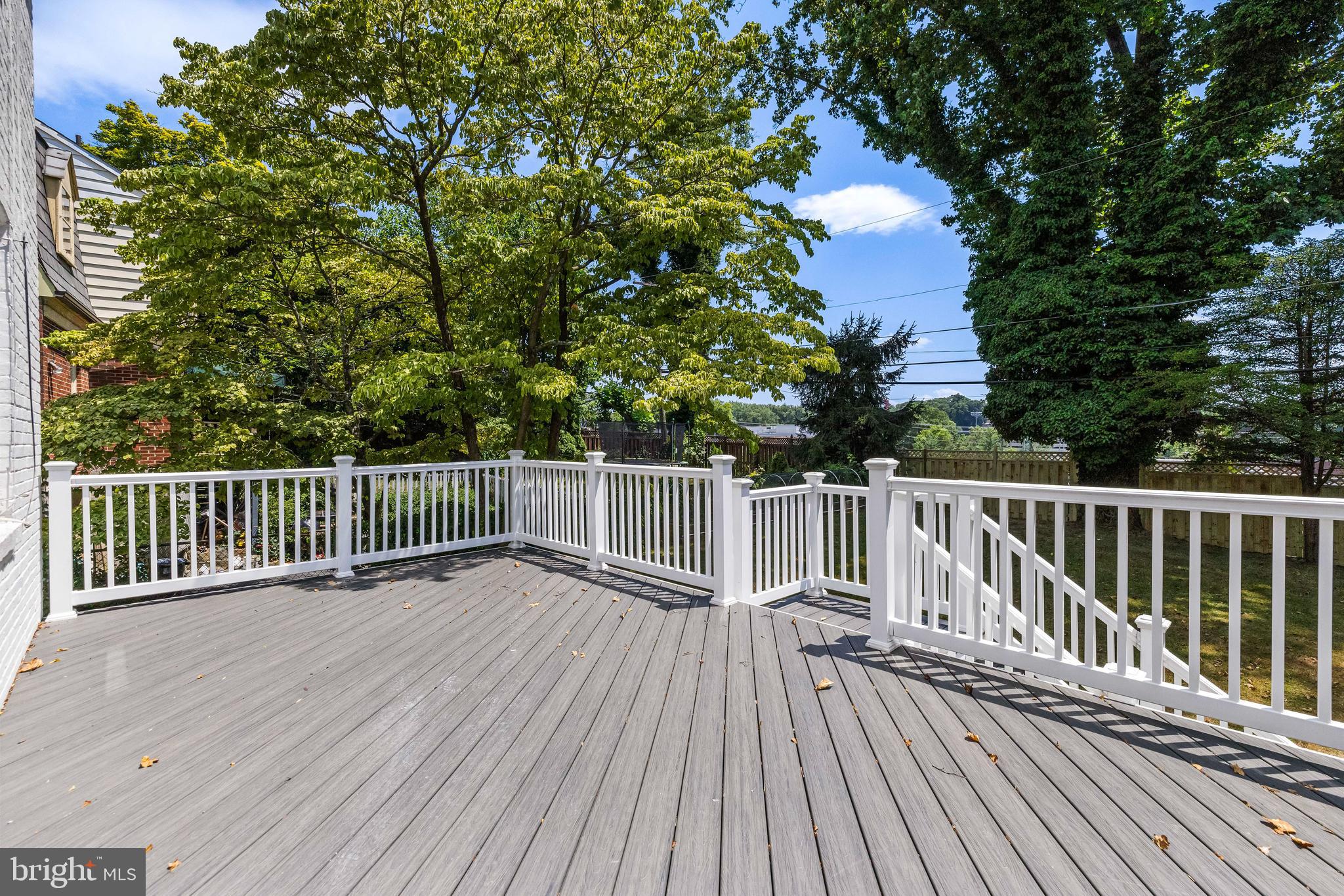 401 Alabama Road Towson, MD 21204 - Photo 27 of 35 Deck