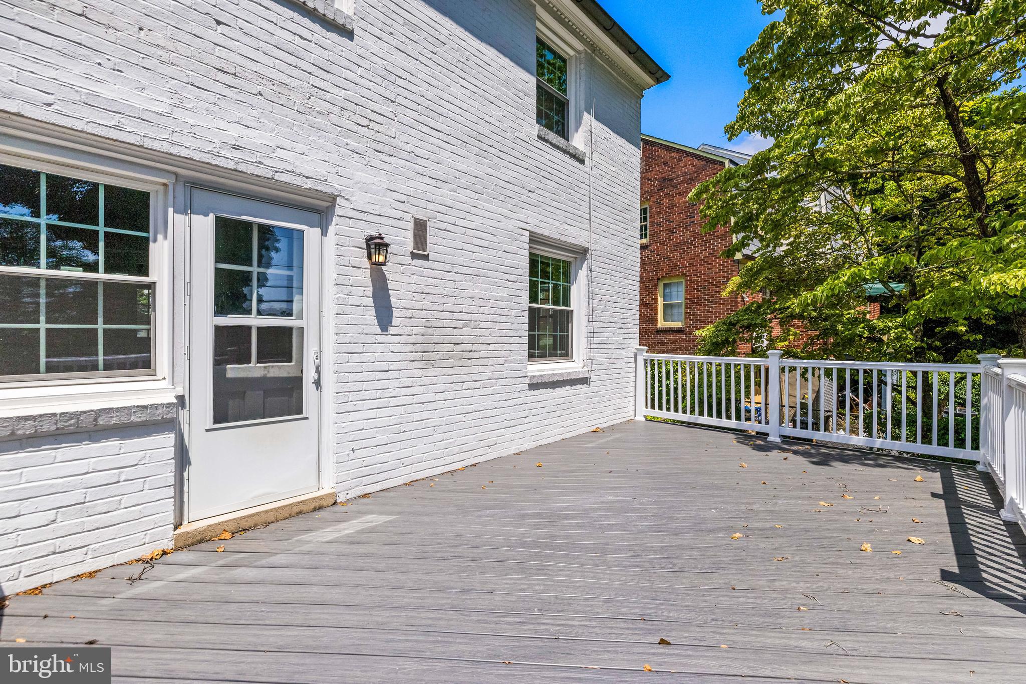 401 Alabama Road Towson, MD 21204 - Photo 29 of 35 Deck