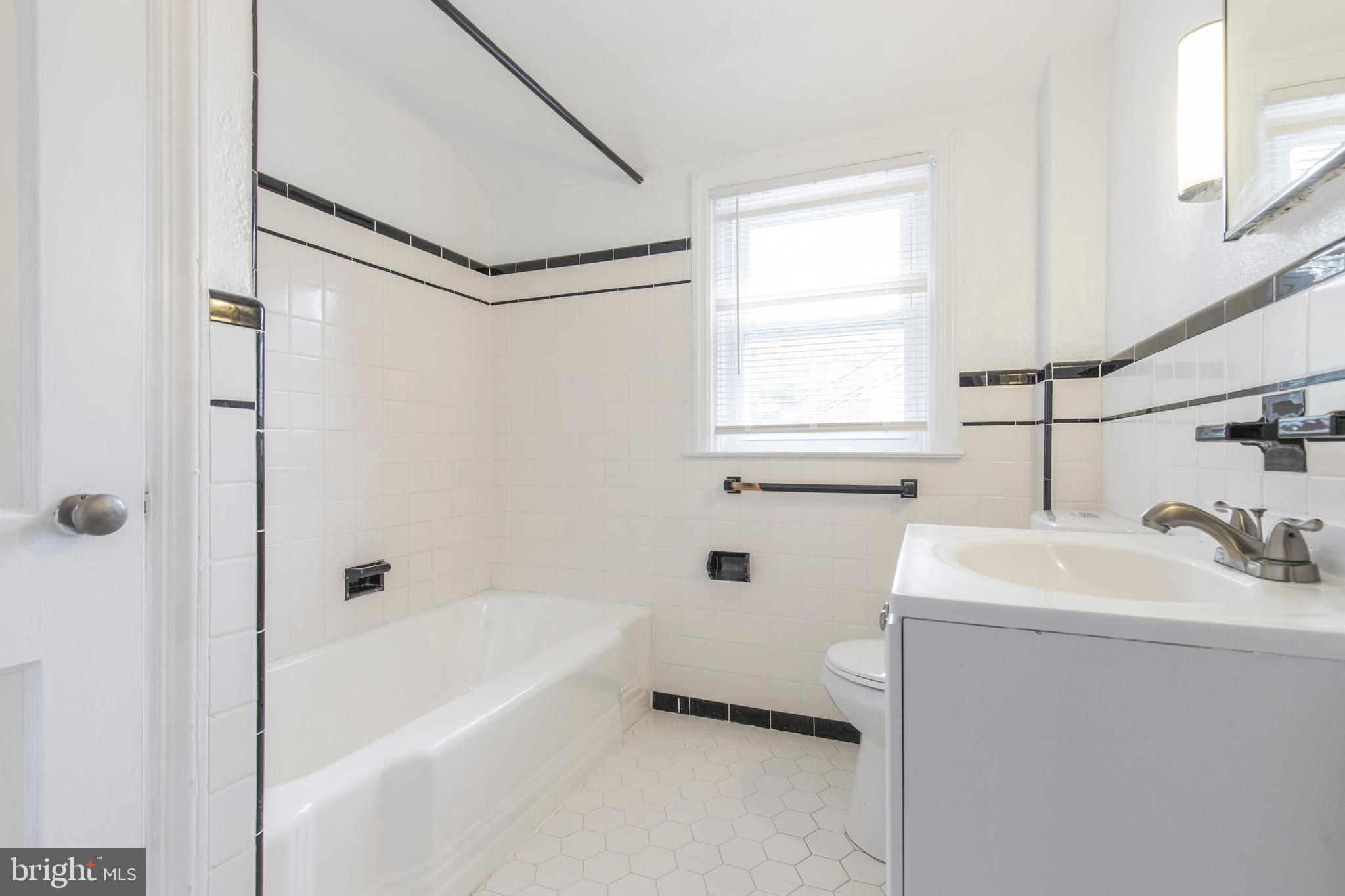 229 West Providence Road Aldan, PA 19018 - Photo 18 of 41 upstairs bathroom w/tub & shower
