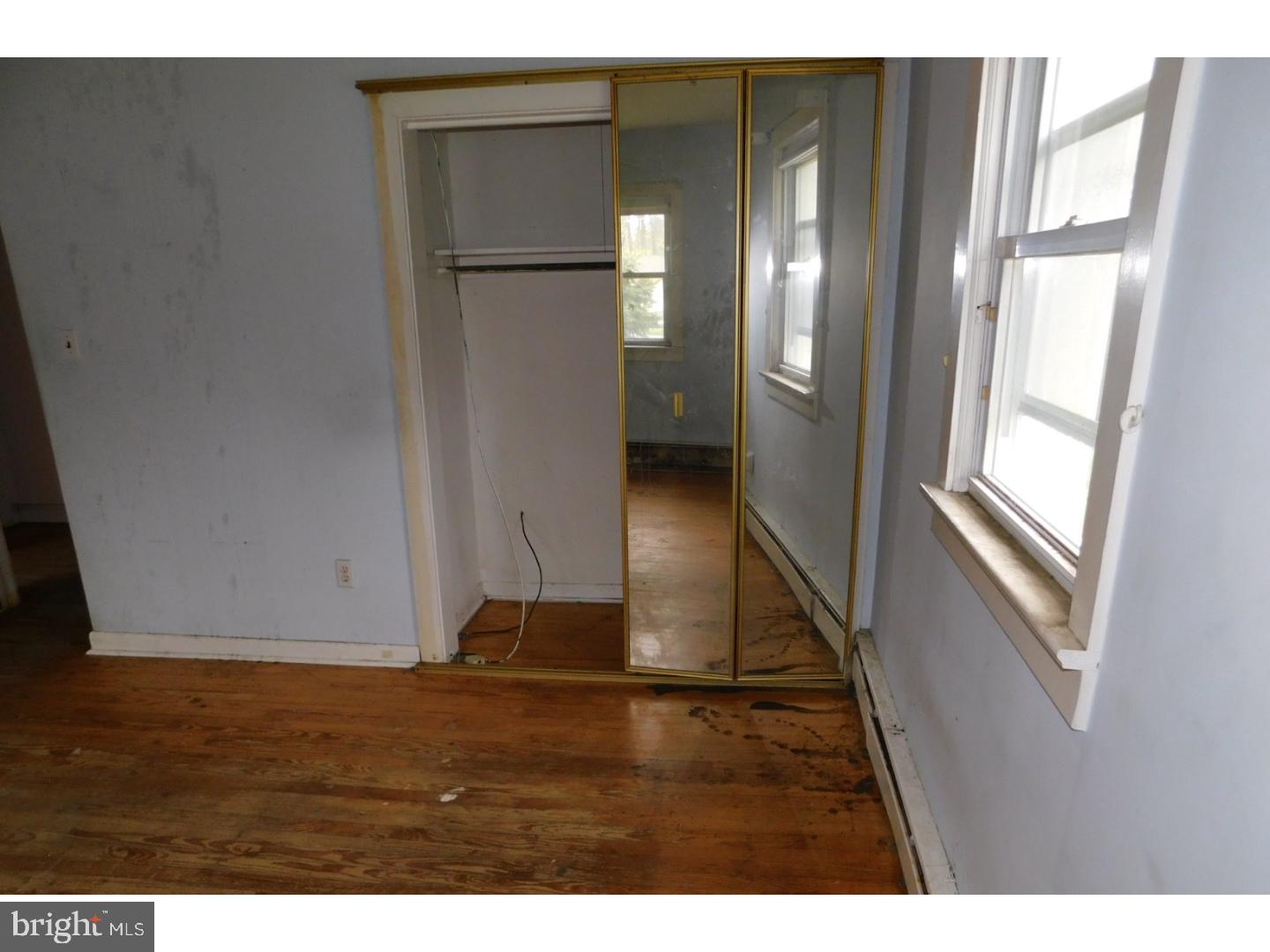 226 Hickstown Road Sicklerville, NJ 08081 - Photo 9 of 14