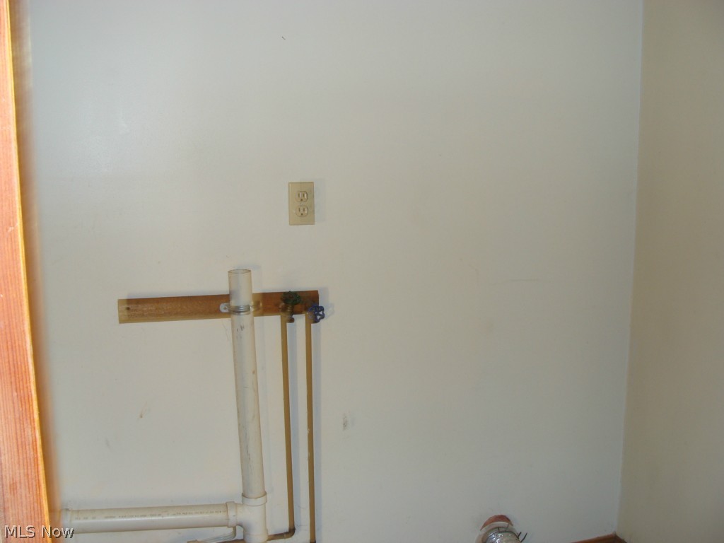 6851 Lakeview Road Hanoverton, OH 44423 - Photo 6 of 13 Gallery Image 6