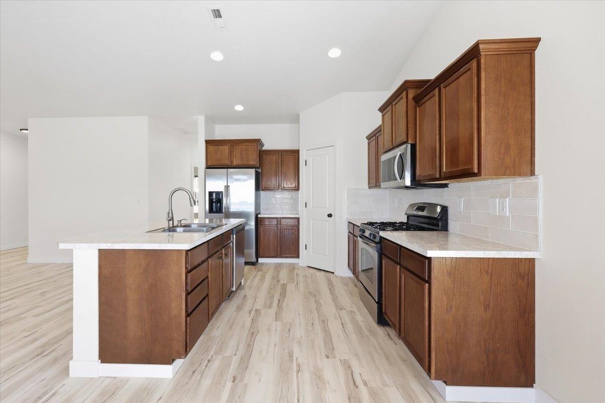9515 North Prescott Road Spokane, WA 99208 - Photo 8 of 33 Gallery Image 8