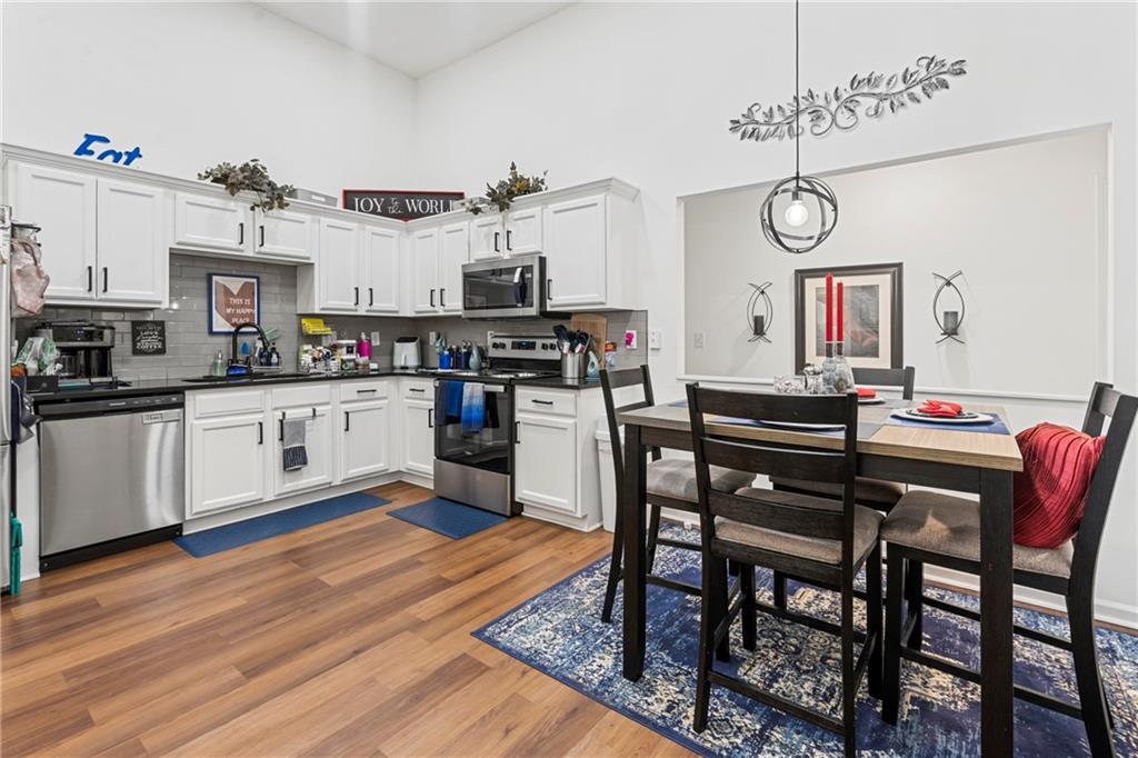 4909 Truitt Lane Decatur, GA 30035 - Photo 17 of 35