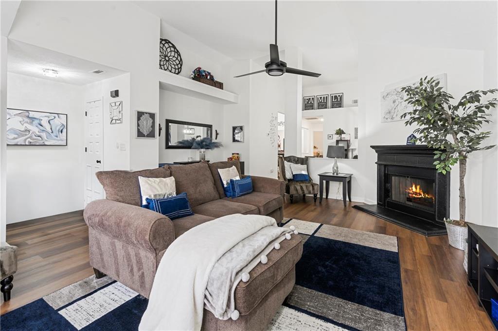 4909 Truitt Lane Decatur, GA 30035 - Photo 3 of 35