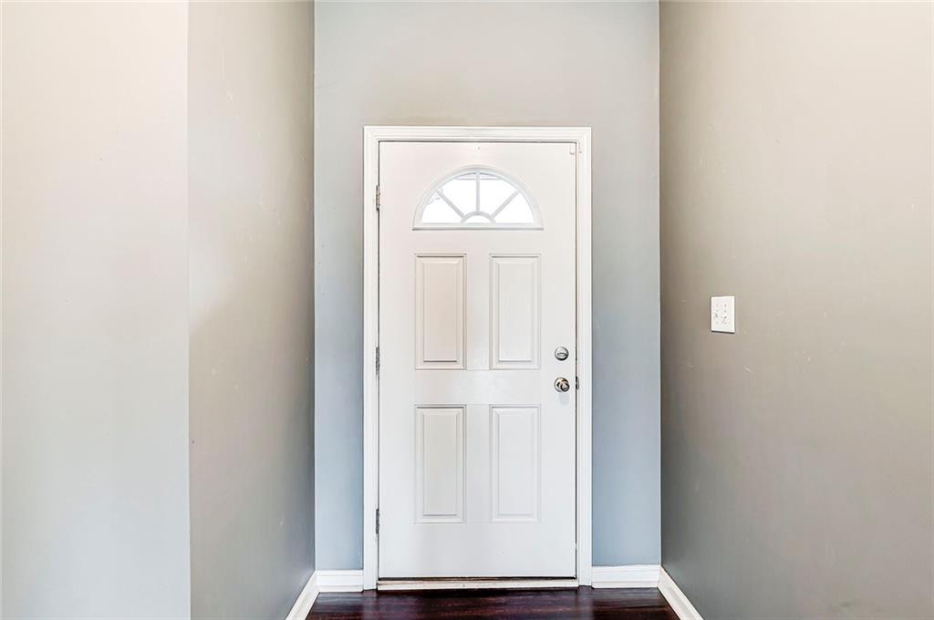 12489 Wolf Run Road Noblesville, IN 46060 - Photo 3 of 24 Gallery Image 3
