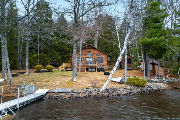 $575,000 | 207 70th Fireroad, South China, ME 04358