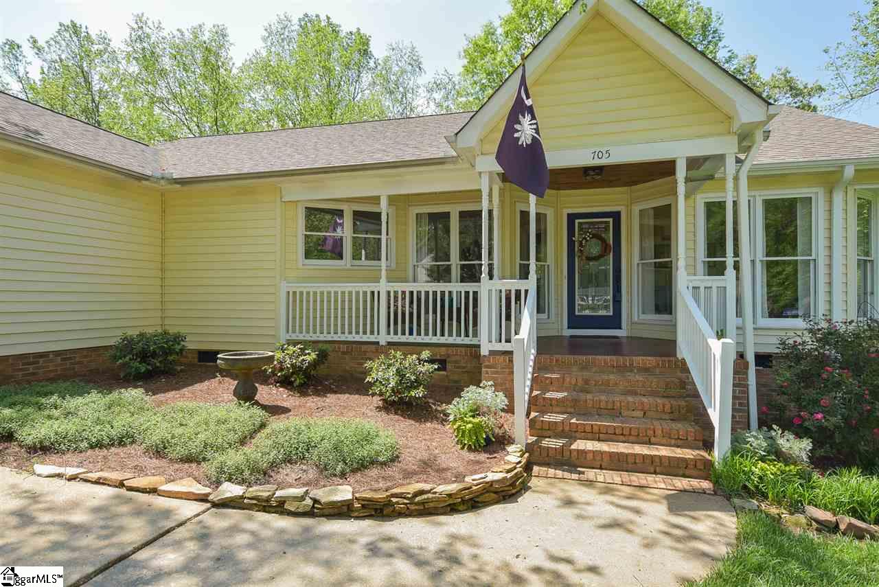 705 Spring Meadow Way Simpsonville, SC 29680 - Photo 2 of 31 Gallery Image 2